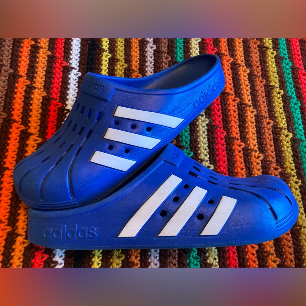 Adidas clog slide